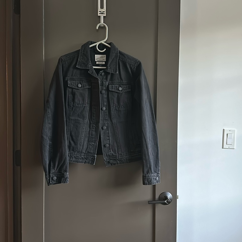 Universal Thread Black Denim Jean Jacket